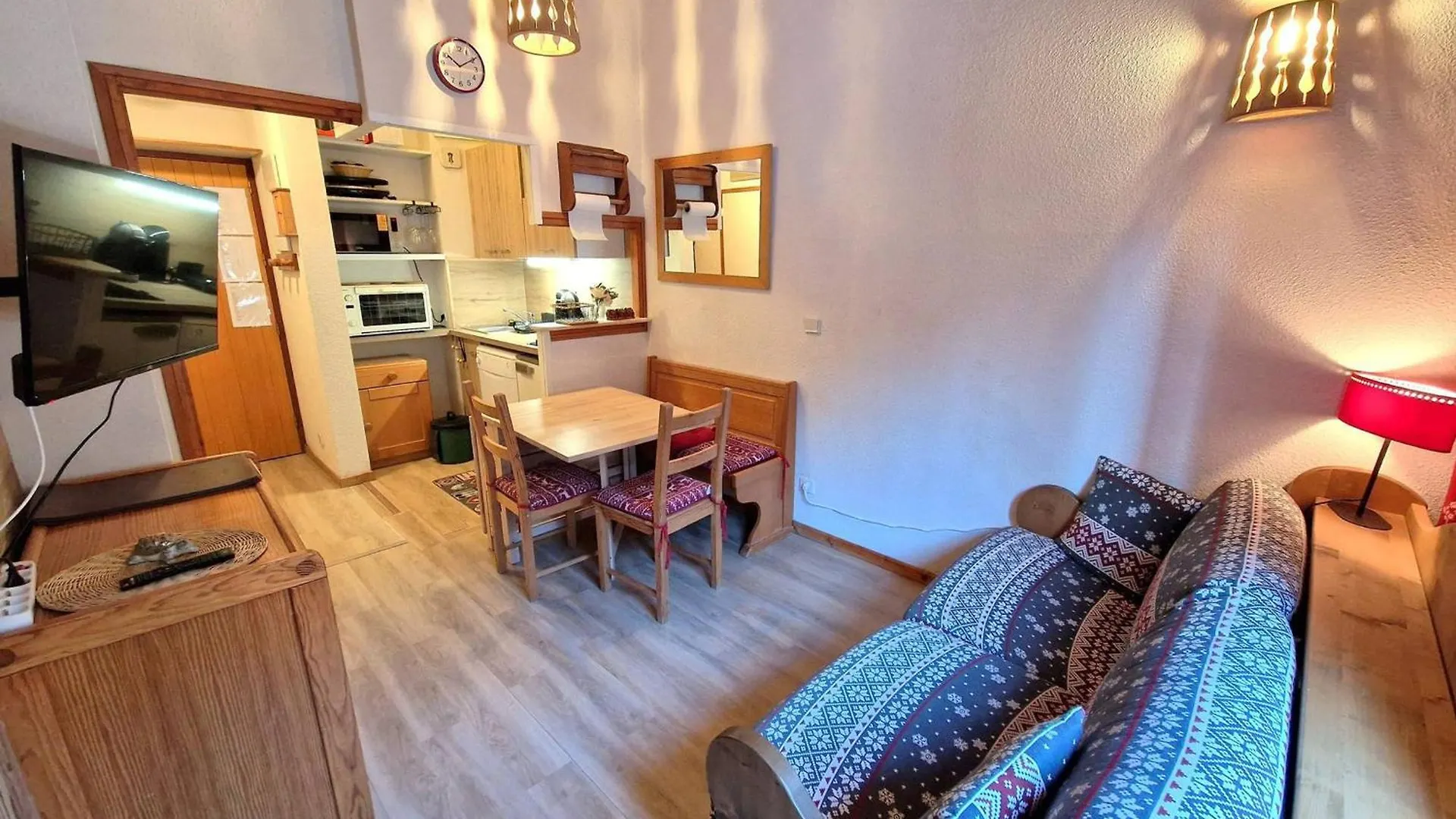 Charmant 2 Pieces Pour 4 Personnes Avec Balcon En Plein Coeur De Modane, 25M² - Fr-1-265-205 Valfrejus France