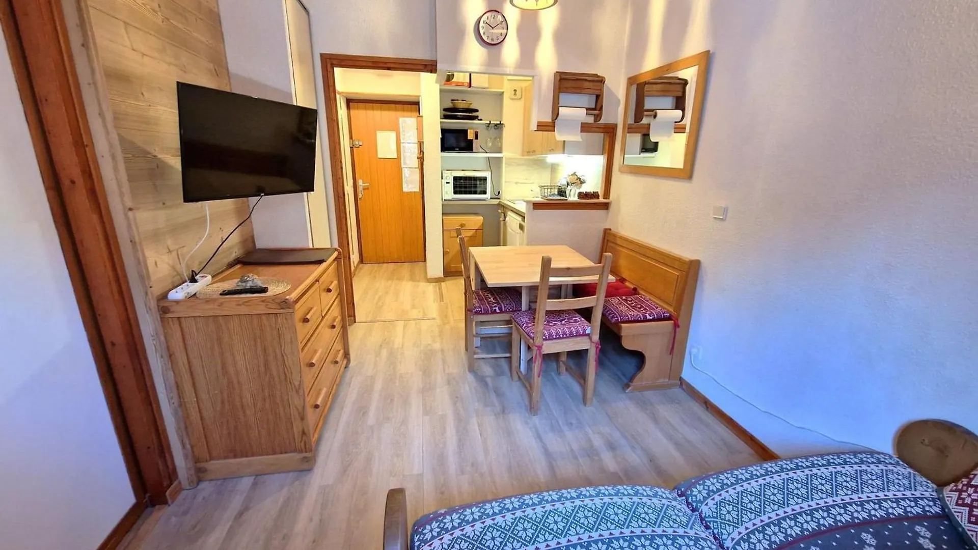 Charmant 2 Pieces Pour 4 Personnes Avec Balcon En Plein Coeur De Modane, 25M² - Fr-1-265-205 Valfrejus