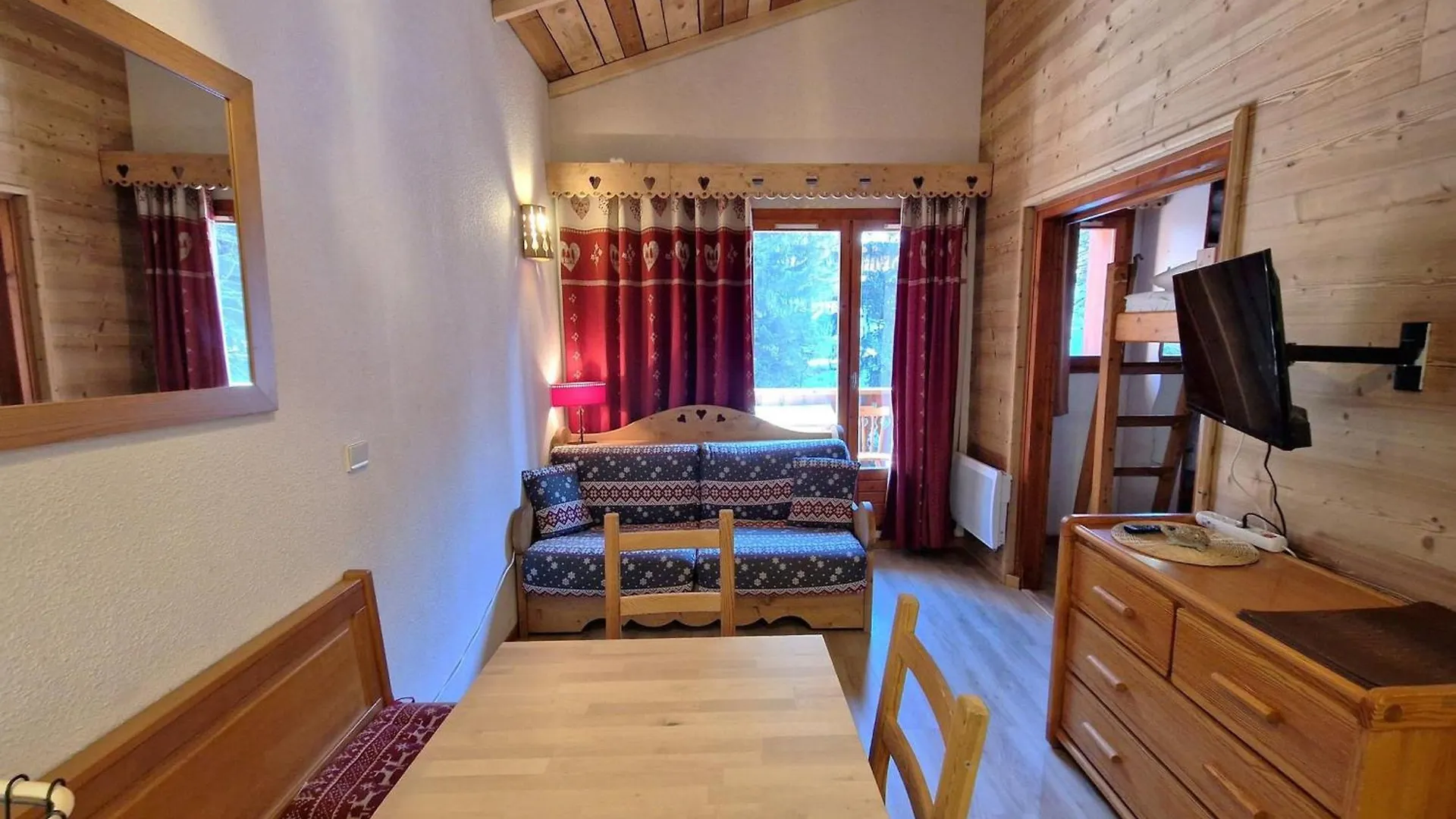 Charmant 2 Pieces Pour 4 Personnes Avec Balcon En Plein Coeur De Modane, 25M² - Fr-1-265-205 Valfrejus 0*,